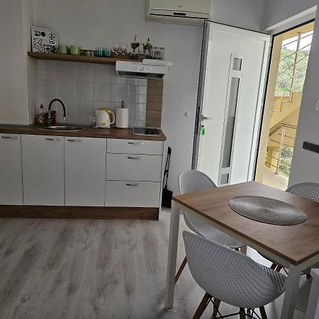Apartmani Alma 포드고라 외부 사진