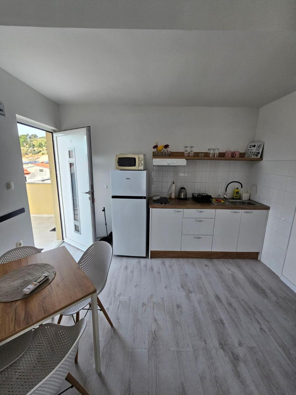 Apartmani Alma 포드고라 외부 사진